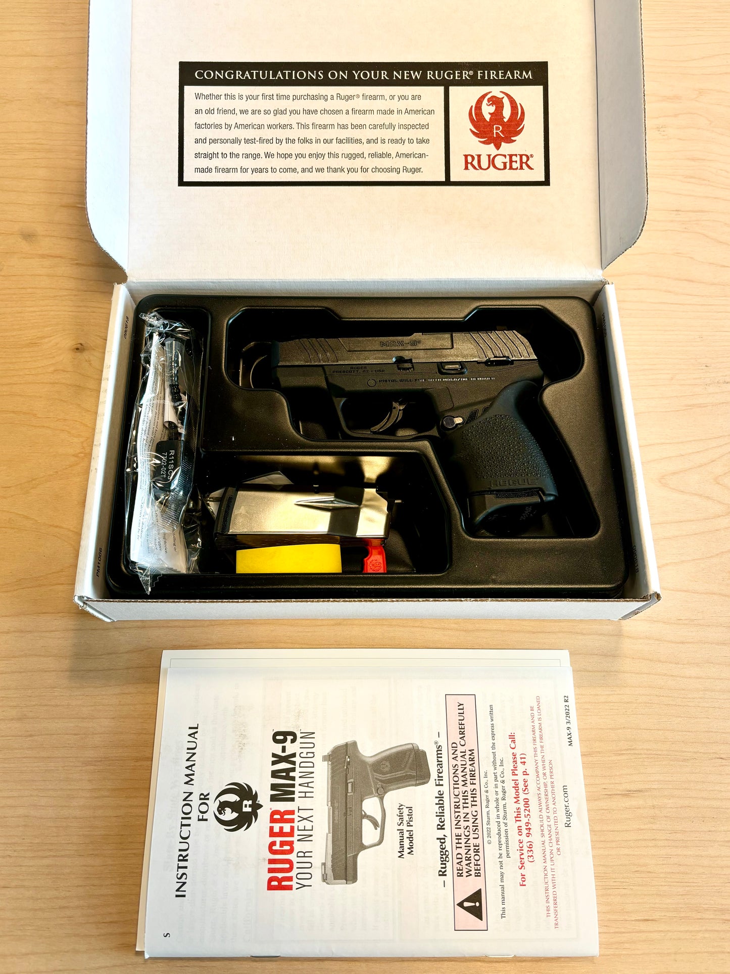 **New Condition never fired ** RUGER MAX9 9mm Optics Ready with Hogue Beaver Tail Grip Sleeve